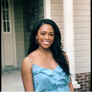 Meet your Posher, Candace